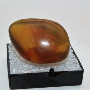 25.5 Ct UV Sumatran Amber Gem GLOWS in Blacklight, Healing Therapeutic Relief